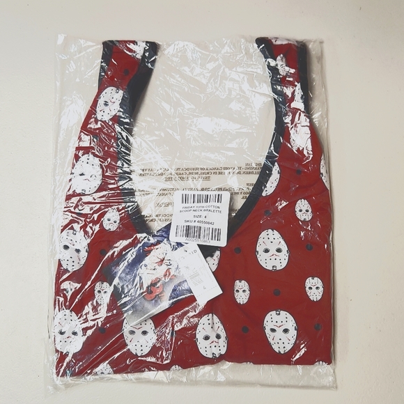 ❤️NWT VINTAGE TORRID SCOOP BRALETTE / FRIDAY THE 13TH JASON VOORHEES WIRELESS - Picture 5 of 10